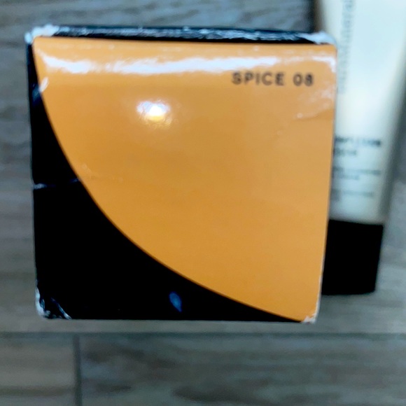 bareMinerals Complexion Rescue - Picture 2 of 2